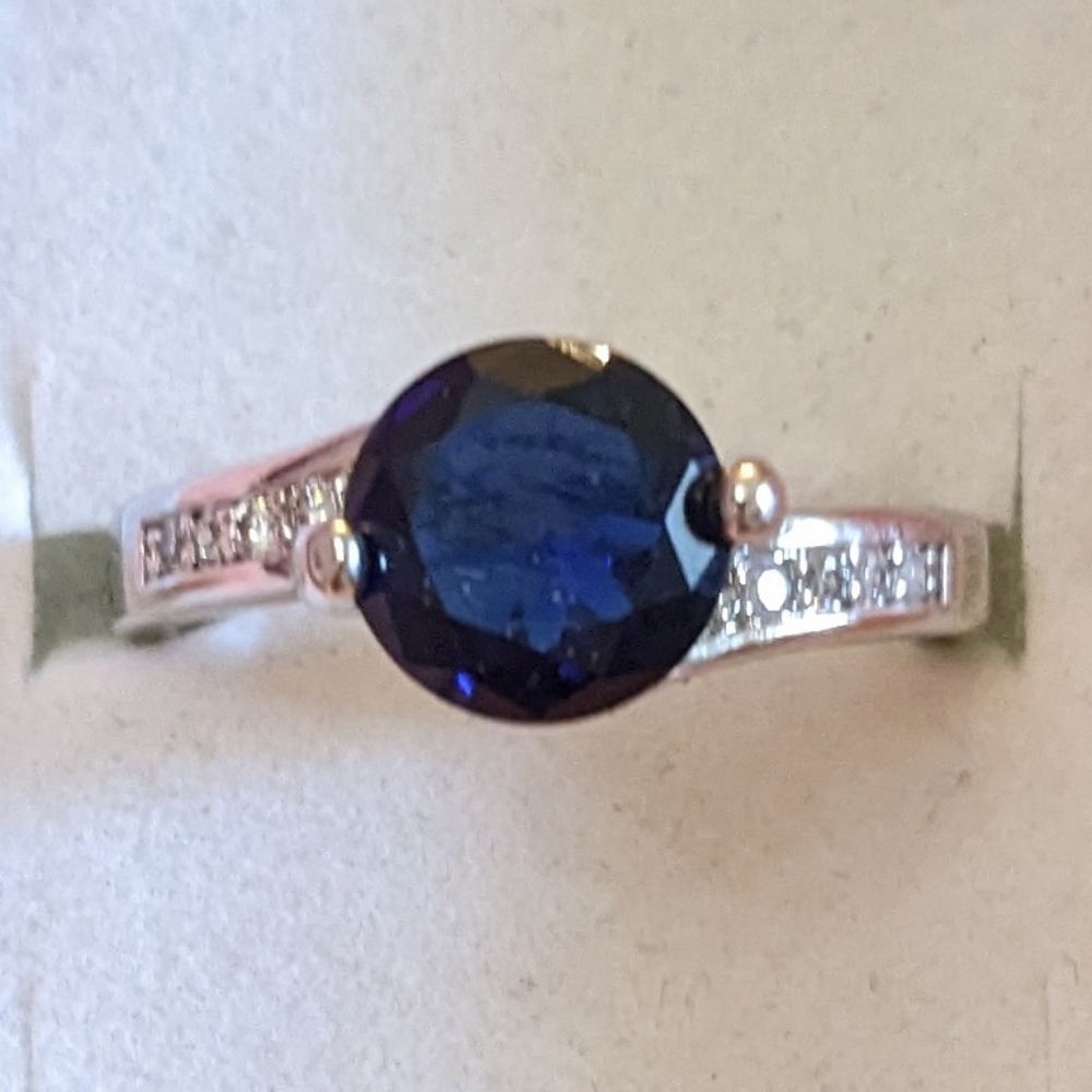 Elegant Silver and Blue Gemstone Ring, T1B8G